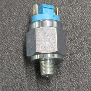 Adjustable oil pressure switch - 14.5 - 72.5 Psi