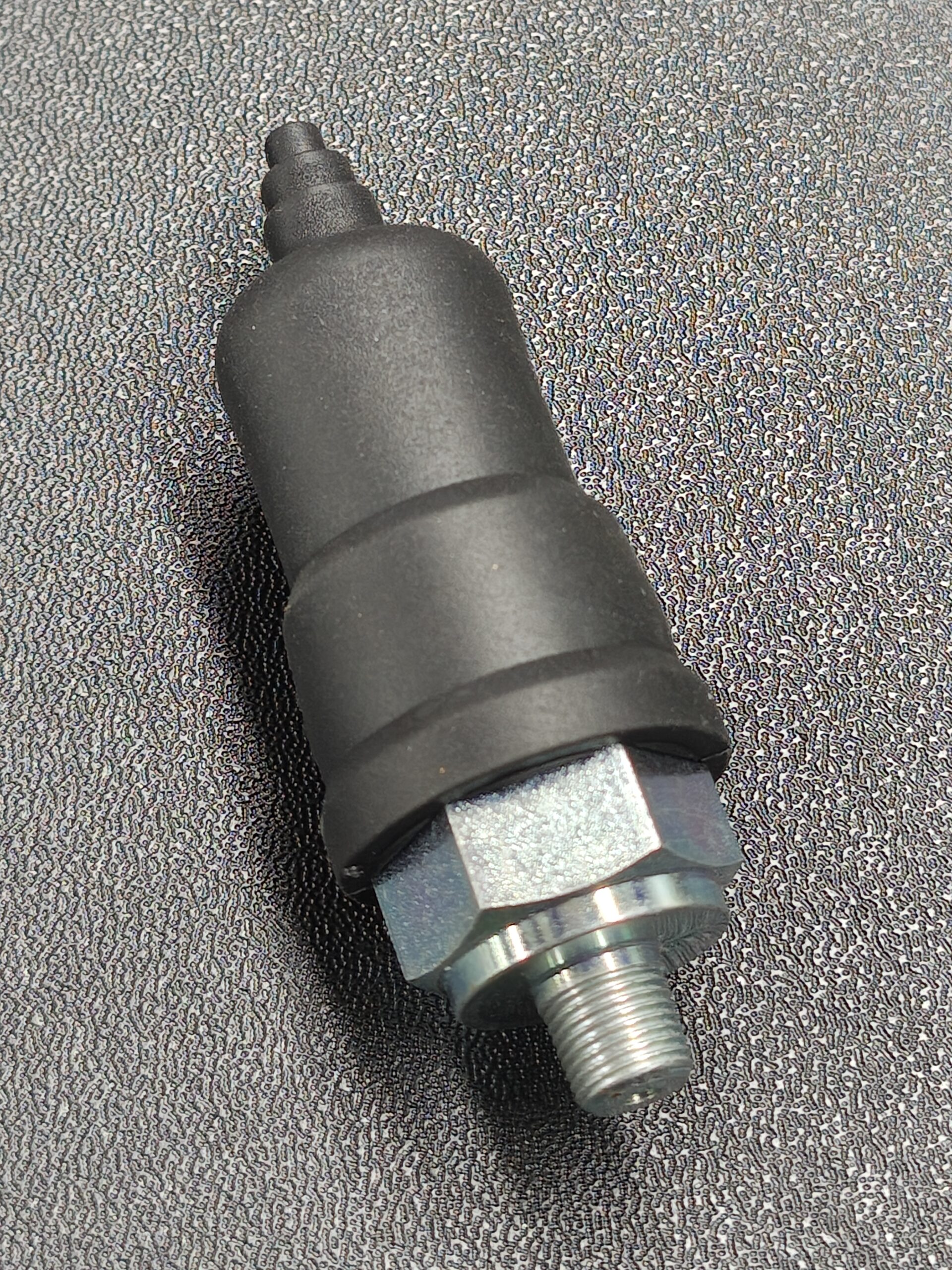 Adjustable oil pressure switch - 3 - 29Psi - Image 6