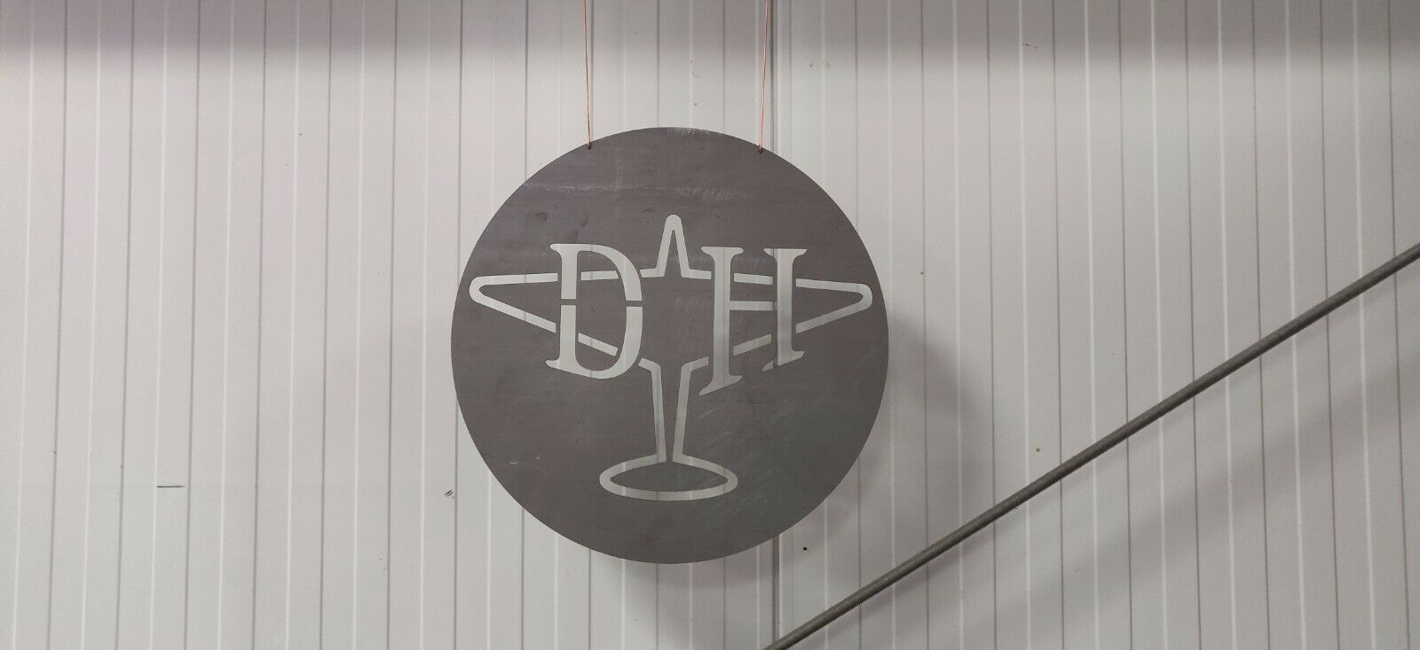 De Havilland Sign - Image 8