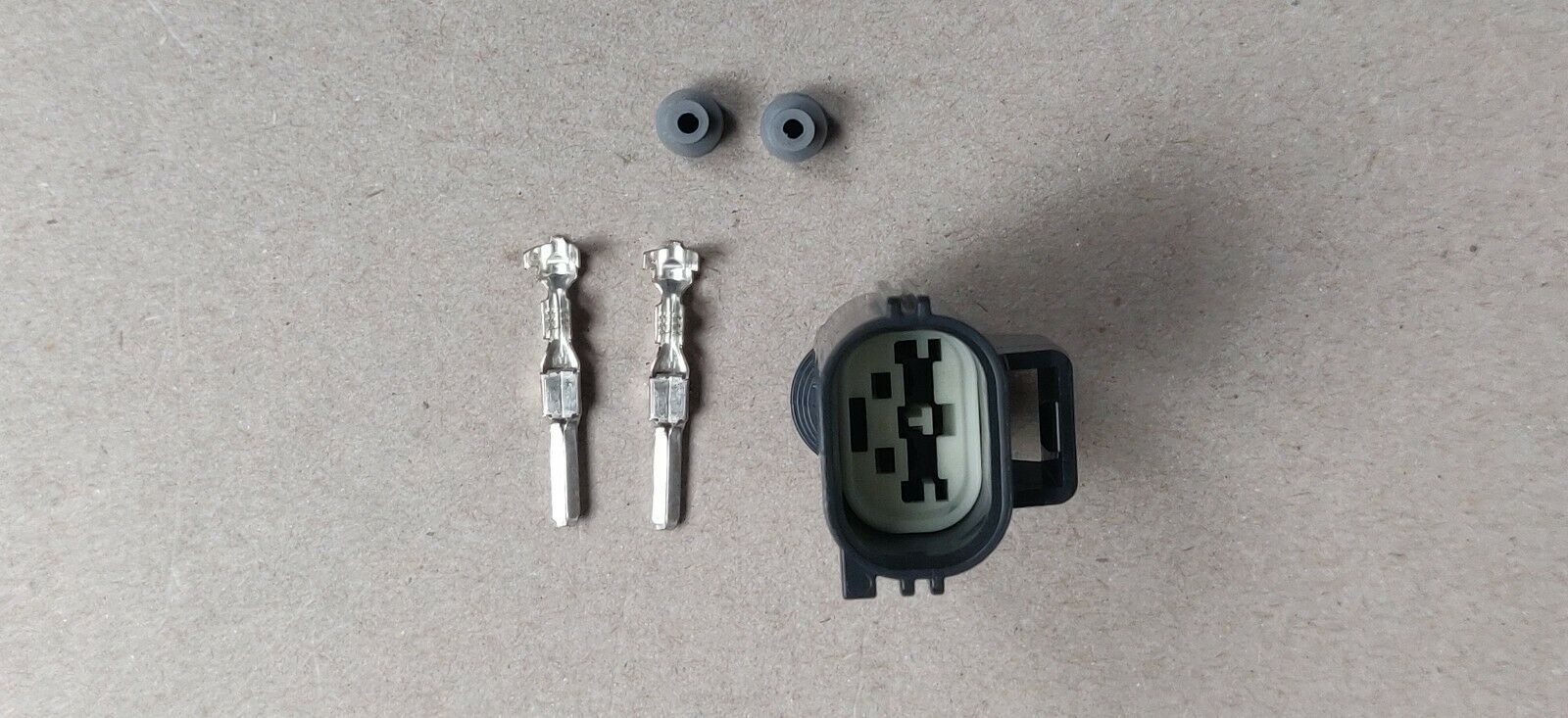 Hella UP5.0, UP28, UP30 electrical connector - Image 2