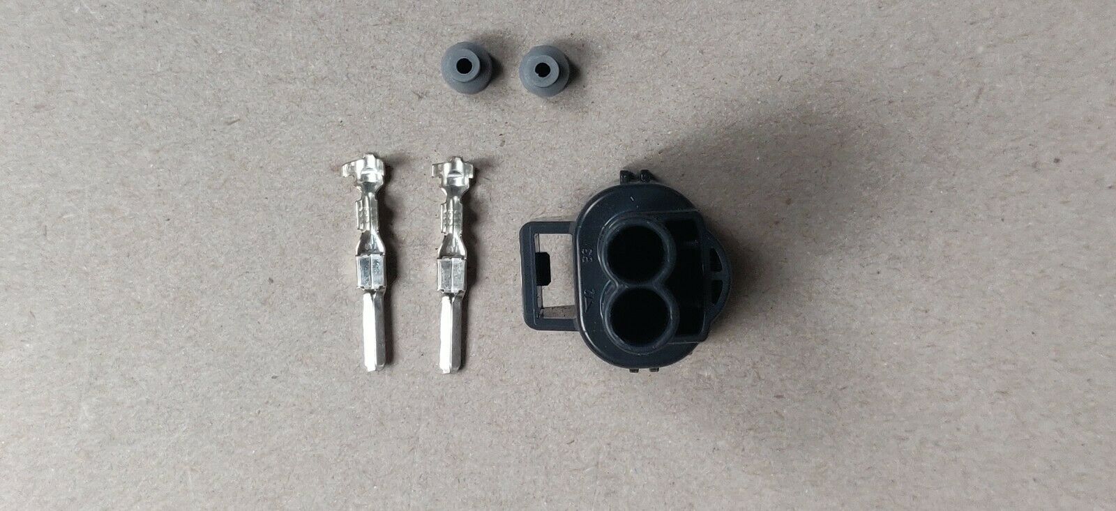Hella UP5.0, UP28, UP30 electrical connector - Image 3