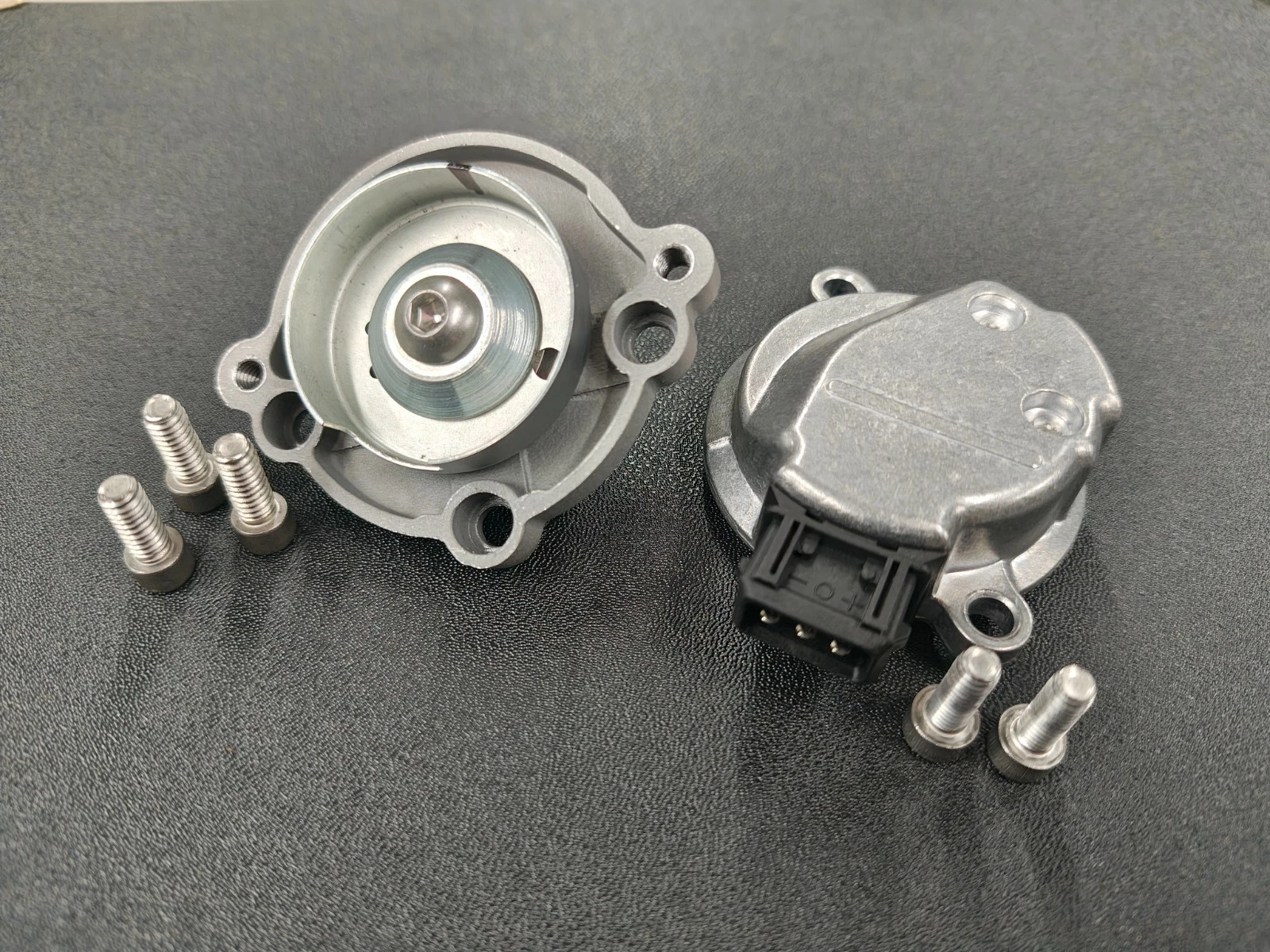 Jaguar XK Engine Cam Position Sensor - Fuel Injection, E Type - Image 3