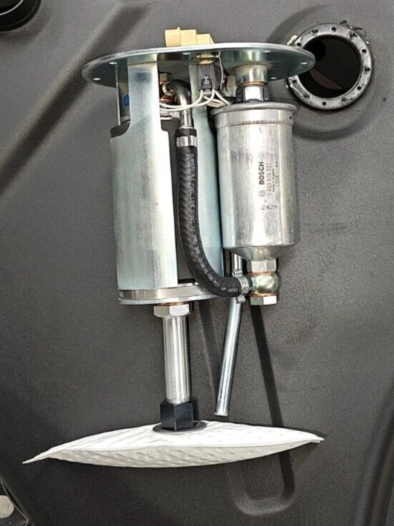 V12 Jaguar E-Type Fuel Pump - Modern Fuel Injection