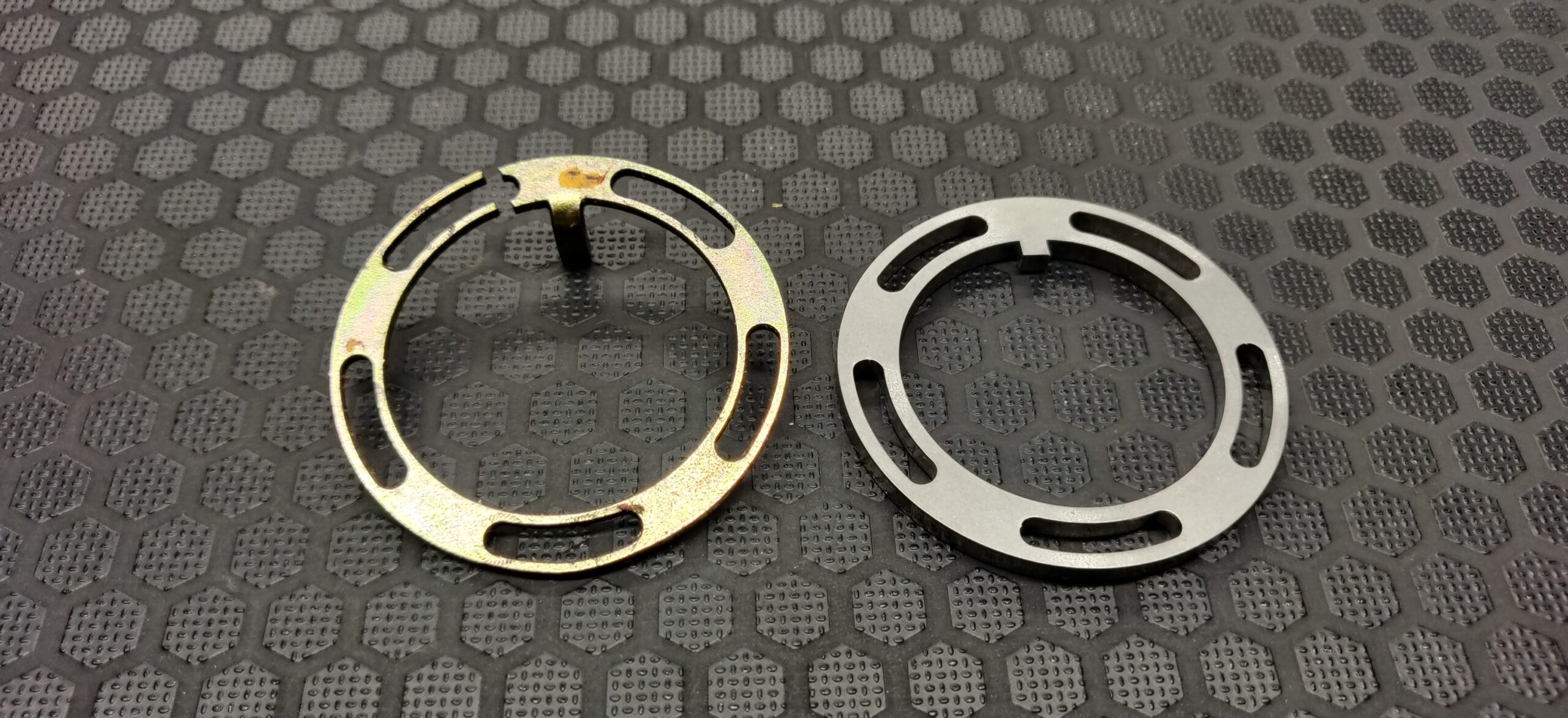 Ford GT40 Wheel Bearing Lock ring, Superformance GT40 - Image 2