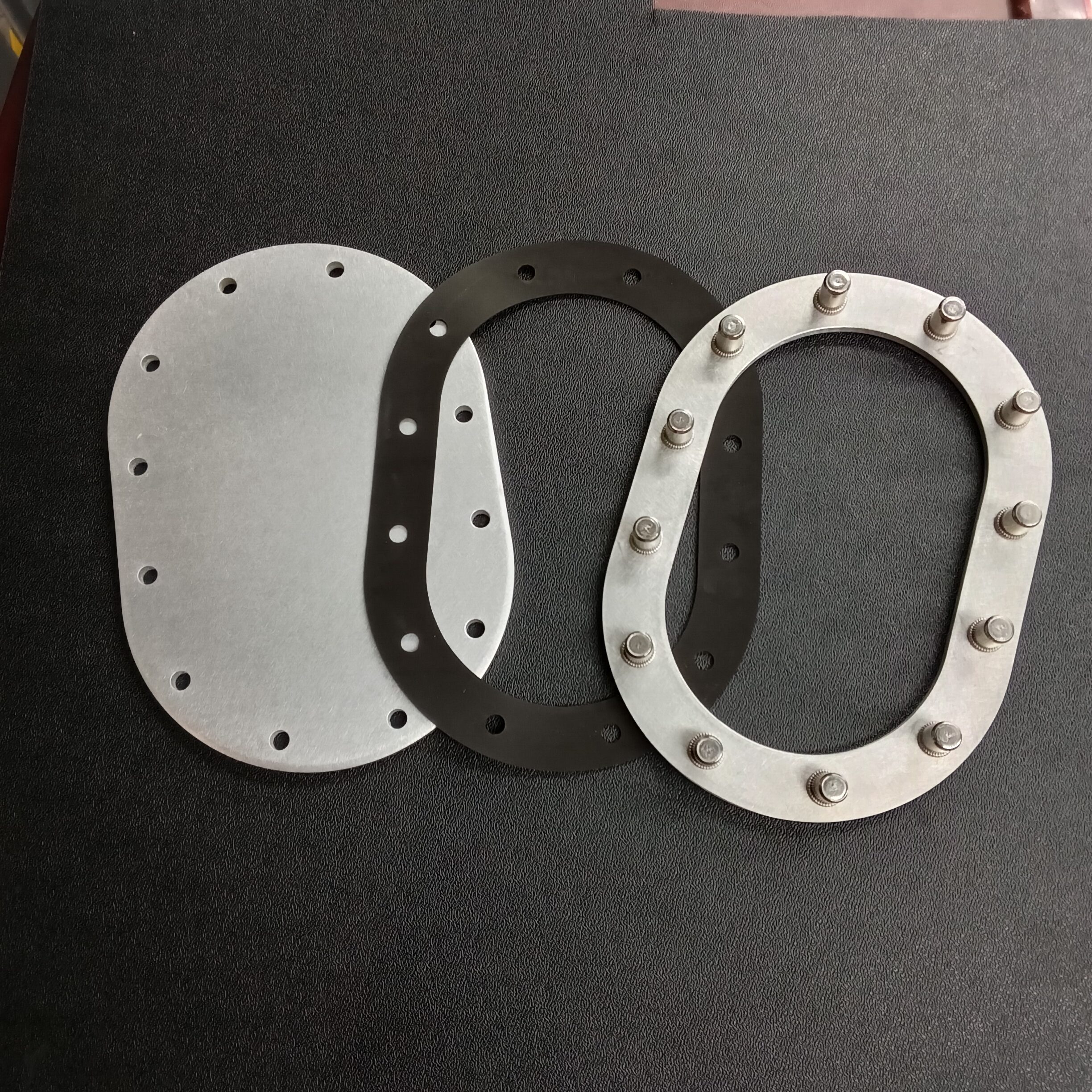 Ford GT40/ Large Universal Petrol Tank Access Flange Kit