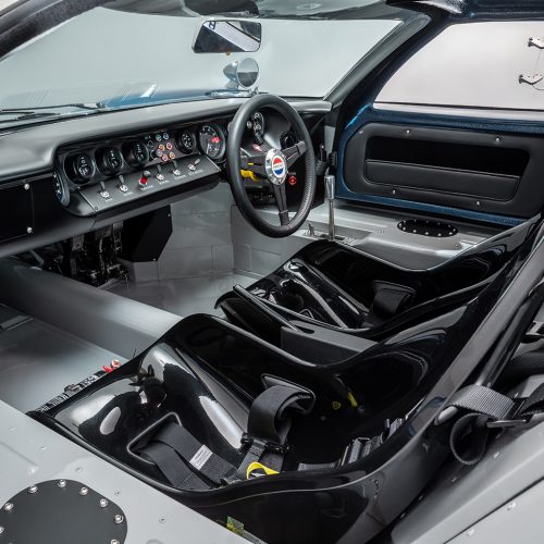 A4_FORDGT40-ABH405C-00084