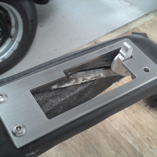 Ford GT40 1024 Escutcheon plate lock out